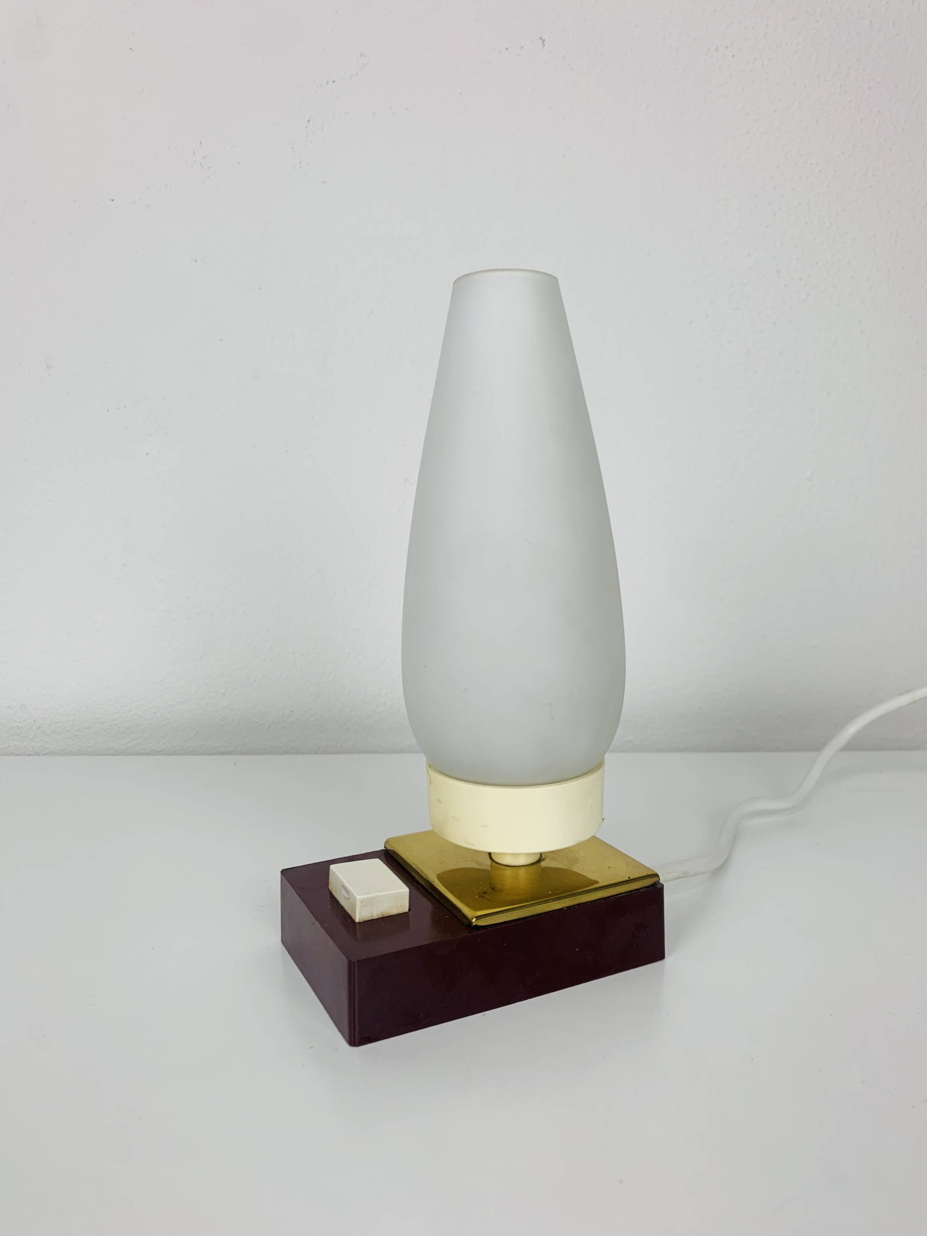 Opaline and Bakelite tulip lamp, 1950s