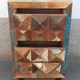 Meuble d'appoint en bois coloré ancien