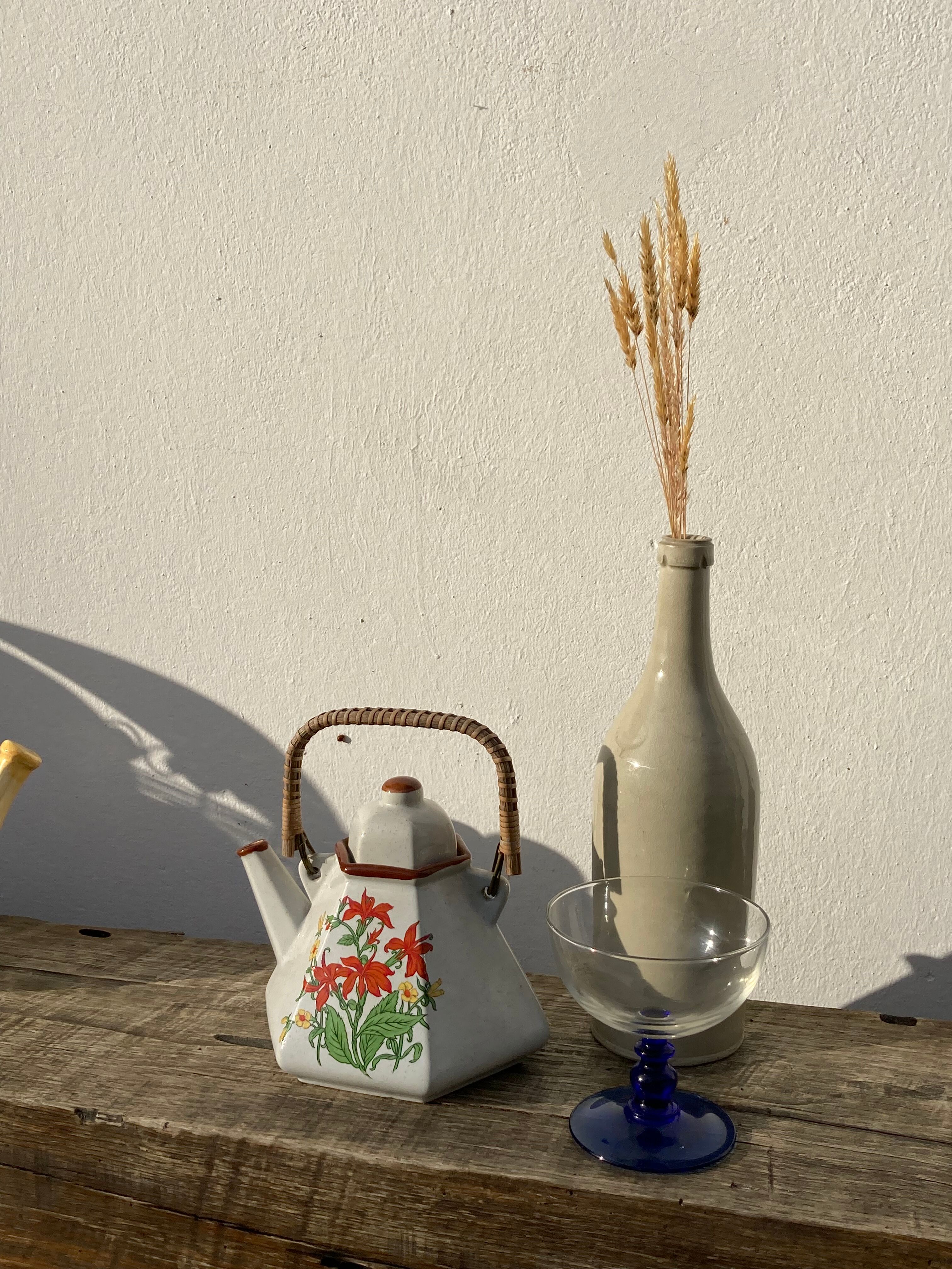 Japanese teapot 80s with flower and bamboo decoration