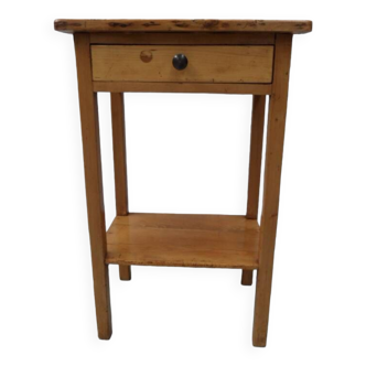 Vintage pine sidetable with drawer