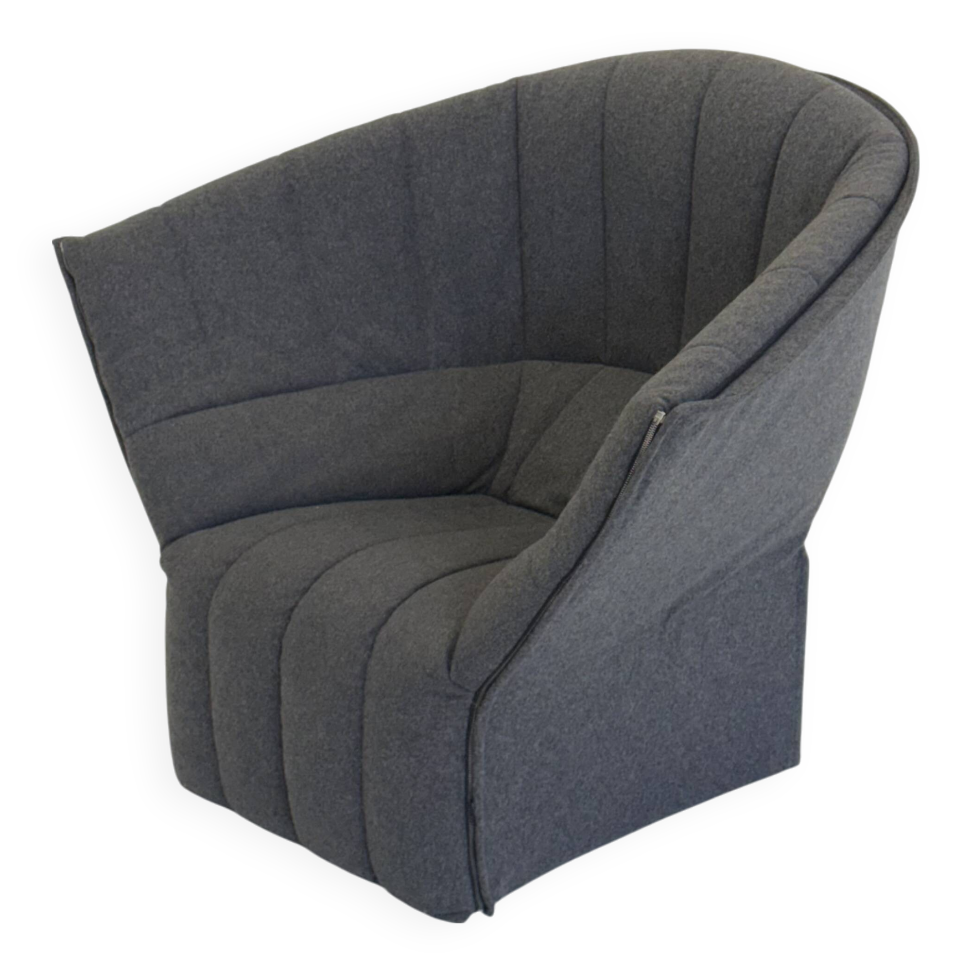 Fauteuil Moel gris foncé de Ligne Roset par Inga Sempé