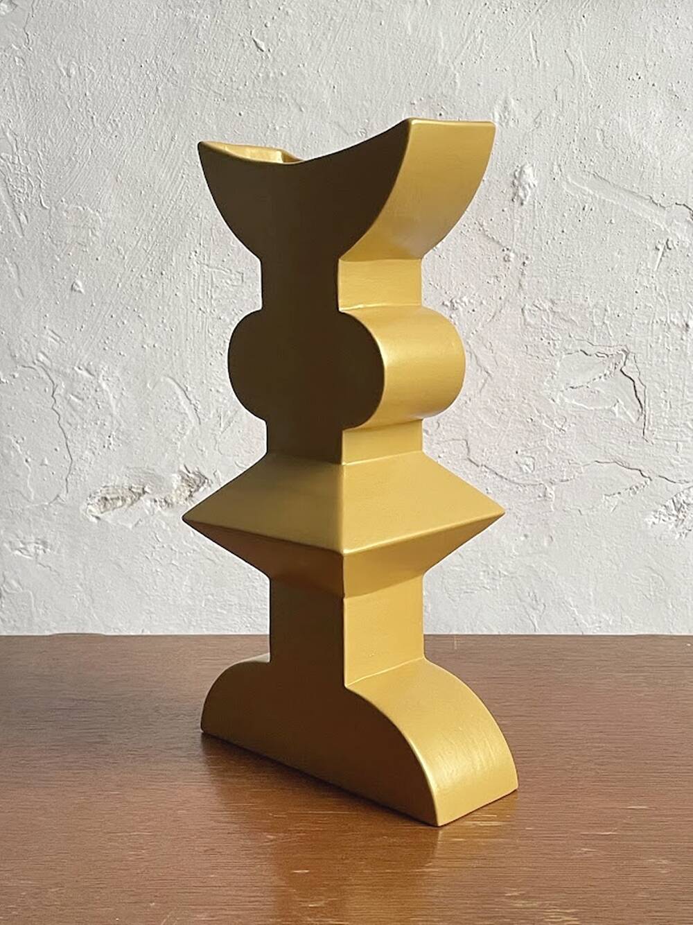 Memphis style ceramic vase "Totem" by Florio Keramia 1990s