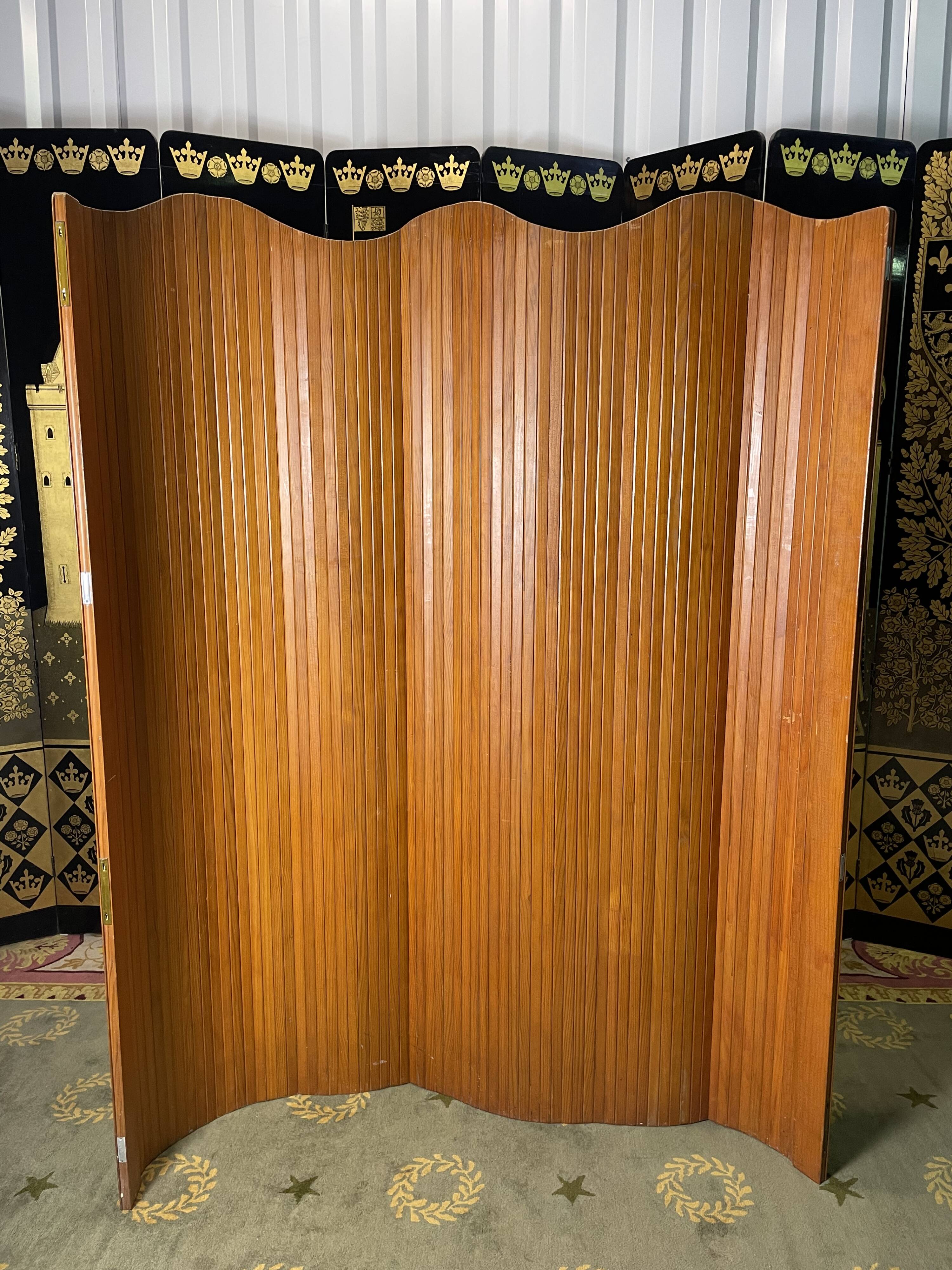 Wooden paravant "Baumann"