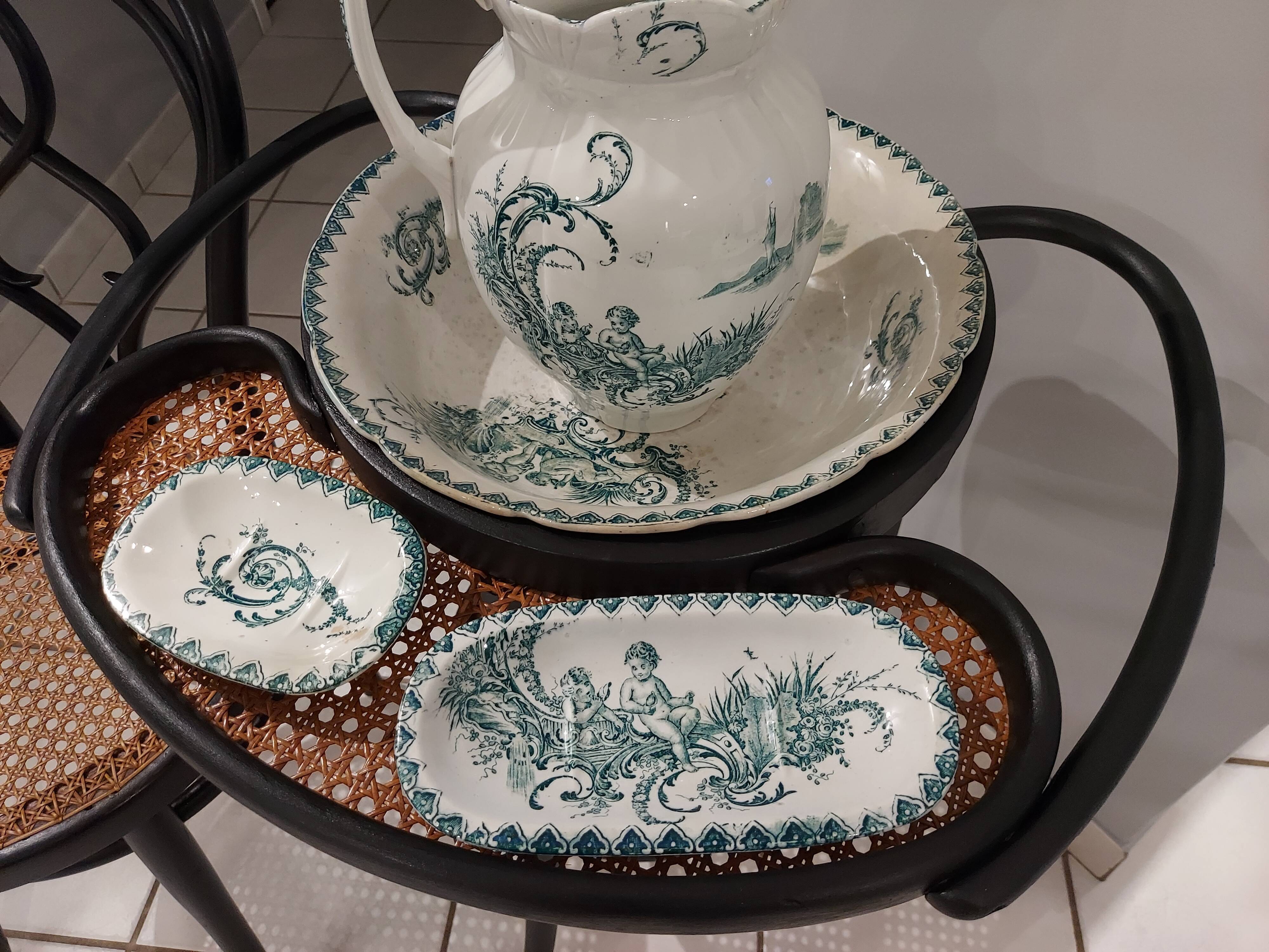 Ensemble Table de toilette et sa chaise Thonet années 1900
