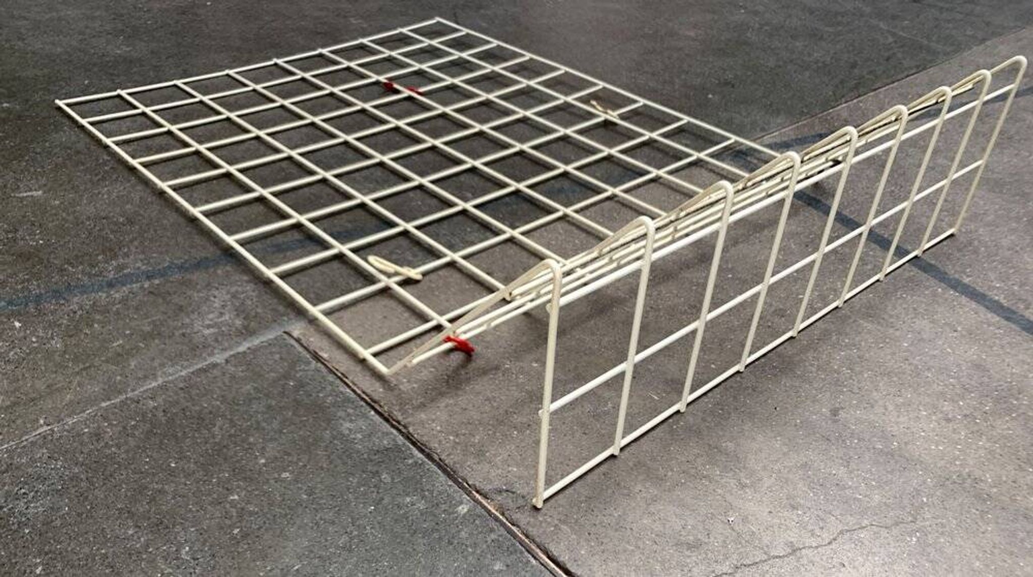 German minimalist Mid-Century coat rack in rope, 1960s