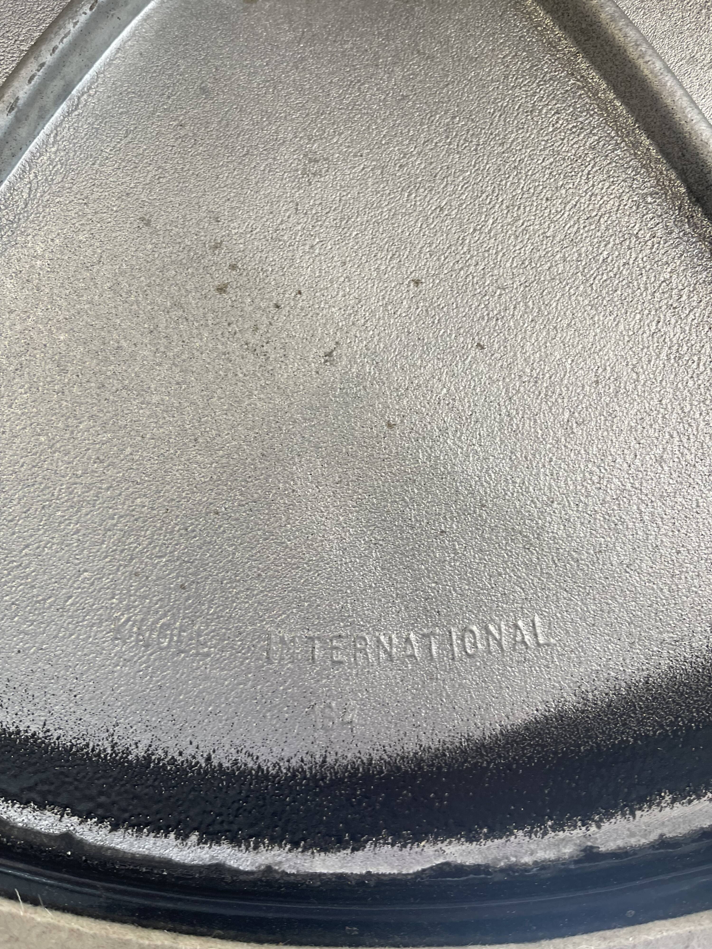 Dining table by Eero Saarinen for Knoll International