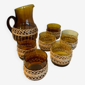 Carafe et verres en rotin