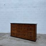 Grand miroir doré  ancien doté d’une moulure décorée et perlée  Parfait pou