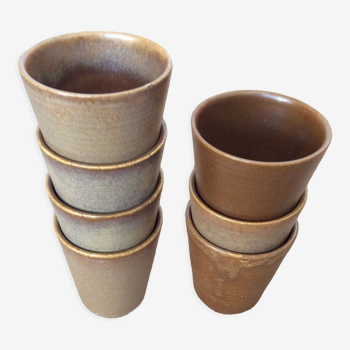 7 stoneware coffee cups