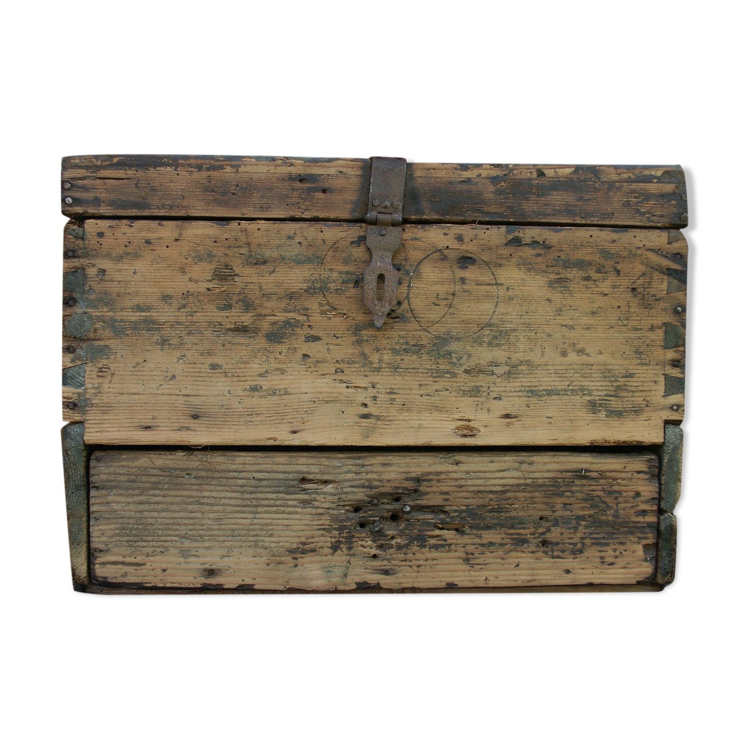 Tools box/antique nails years ago 30/40