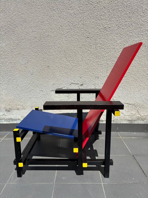 Chaise Rouge Bleue Vintage Gerrit Rietveld   Icône De Stijl Bauhaus Design 1918