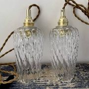 Lot de deux lampes baladeuses vintage en verre ciselé