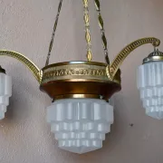 Art Deco lustre in brass and frosted pressed glass from the 1930s.