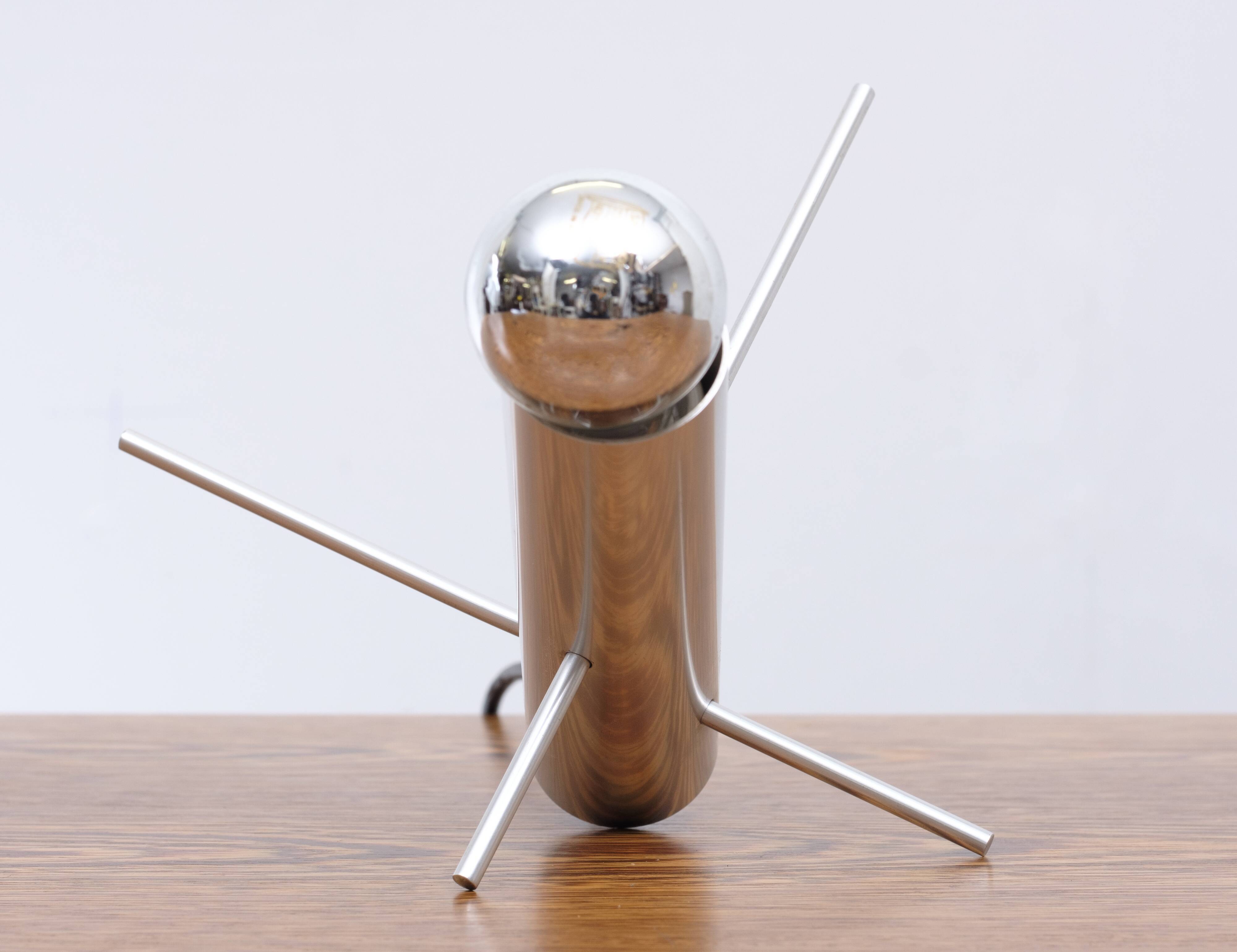 Raak Amsterdam cricket table lamp, design Otto Wasch