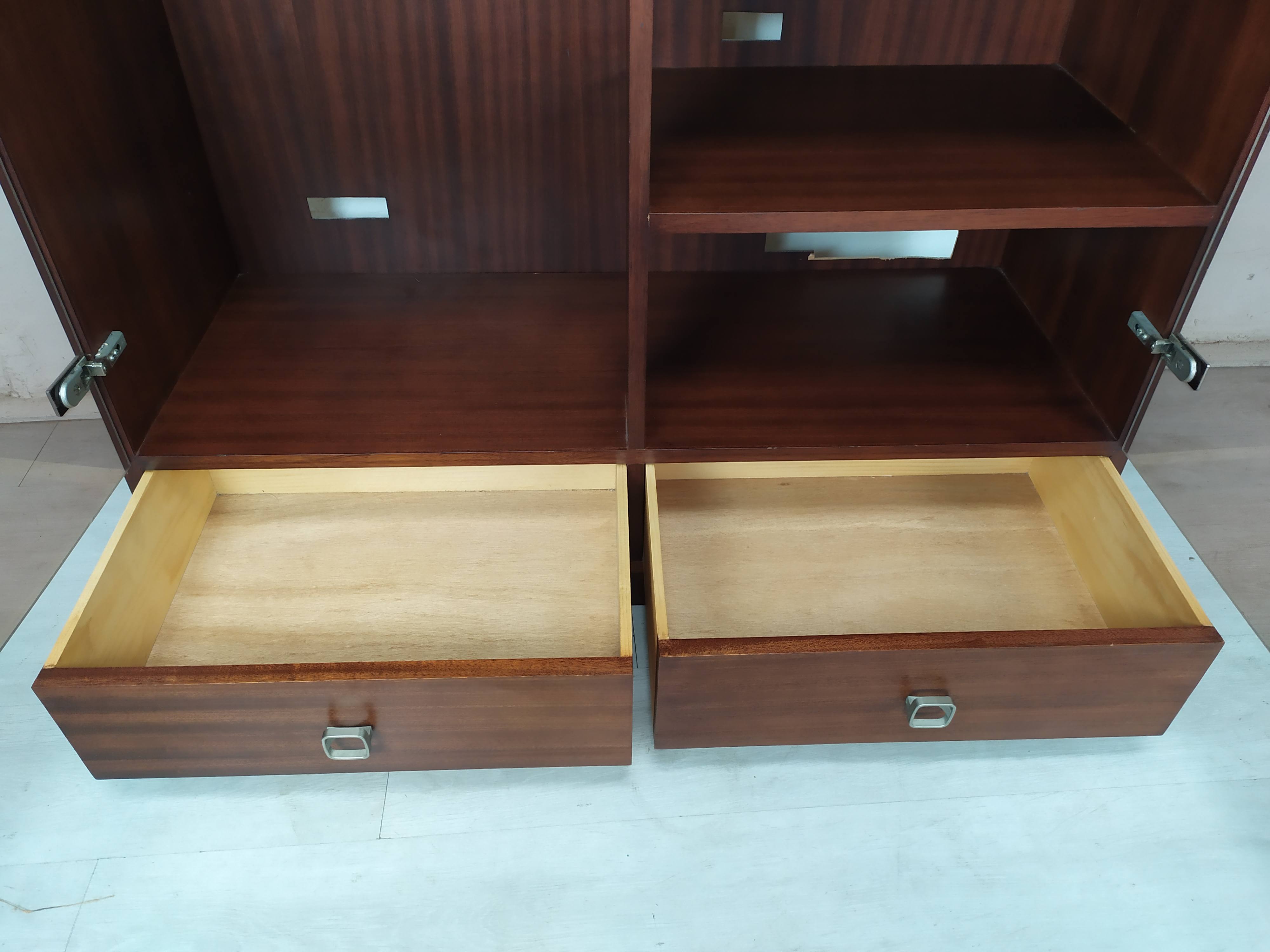 Vintage hifi cabinet