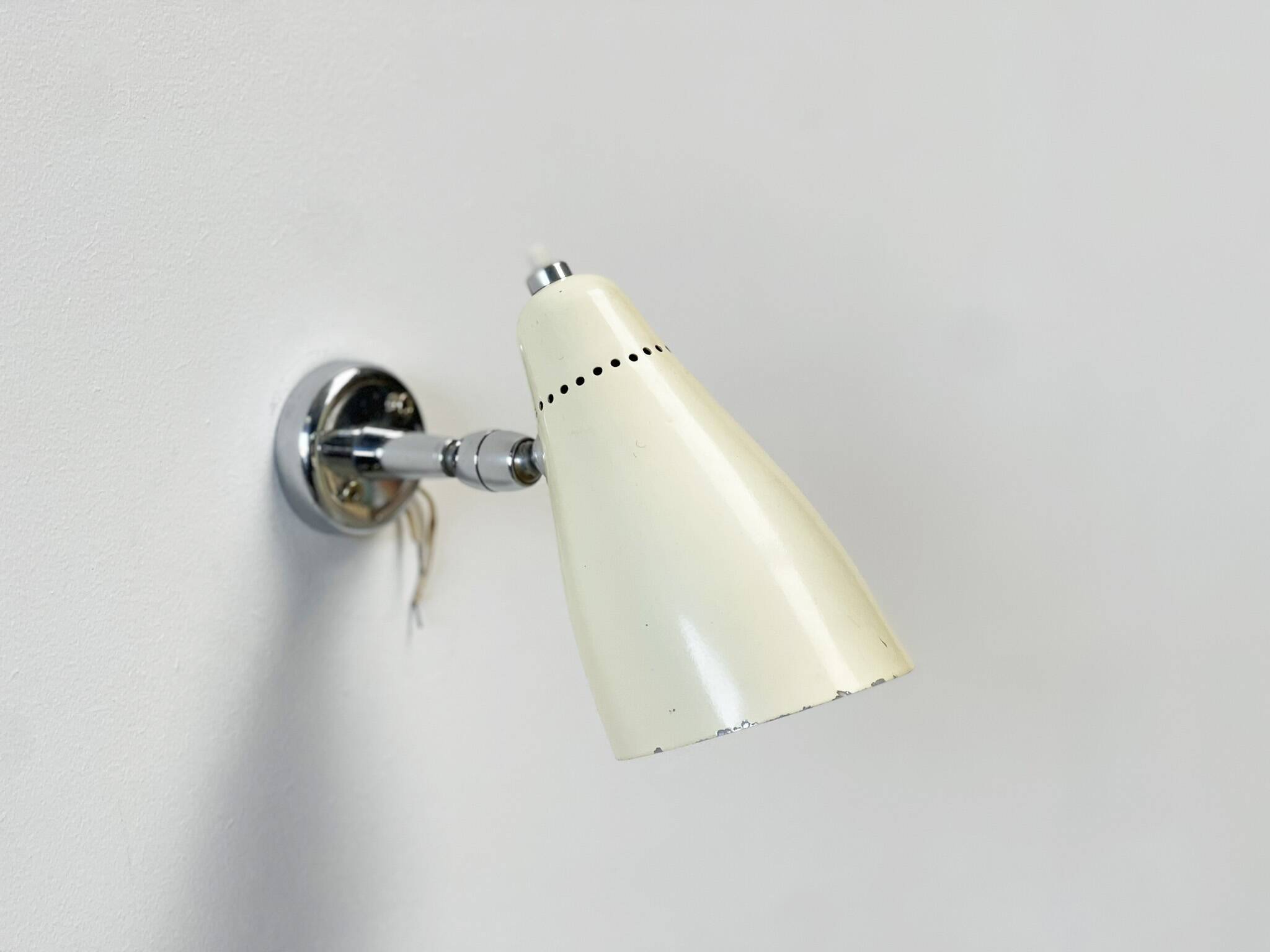 Giuseppe Ostuni chrome white wall lamp