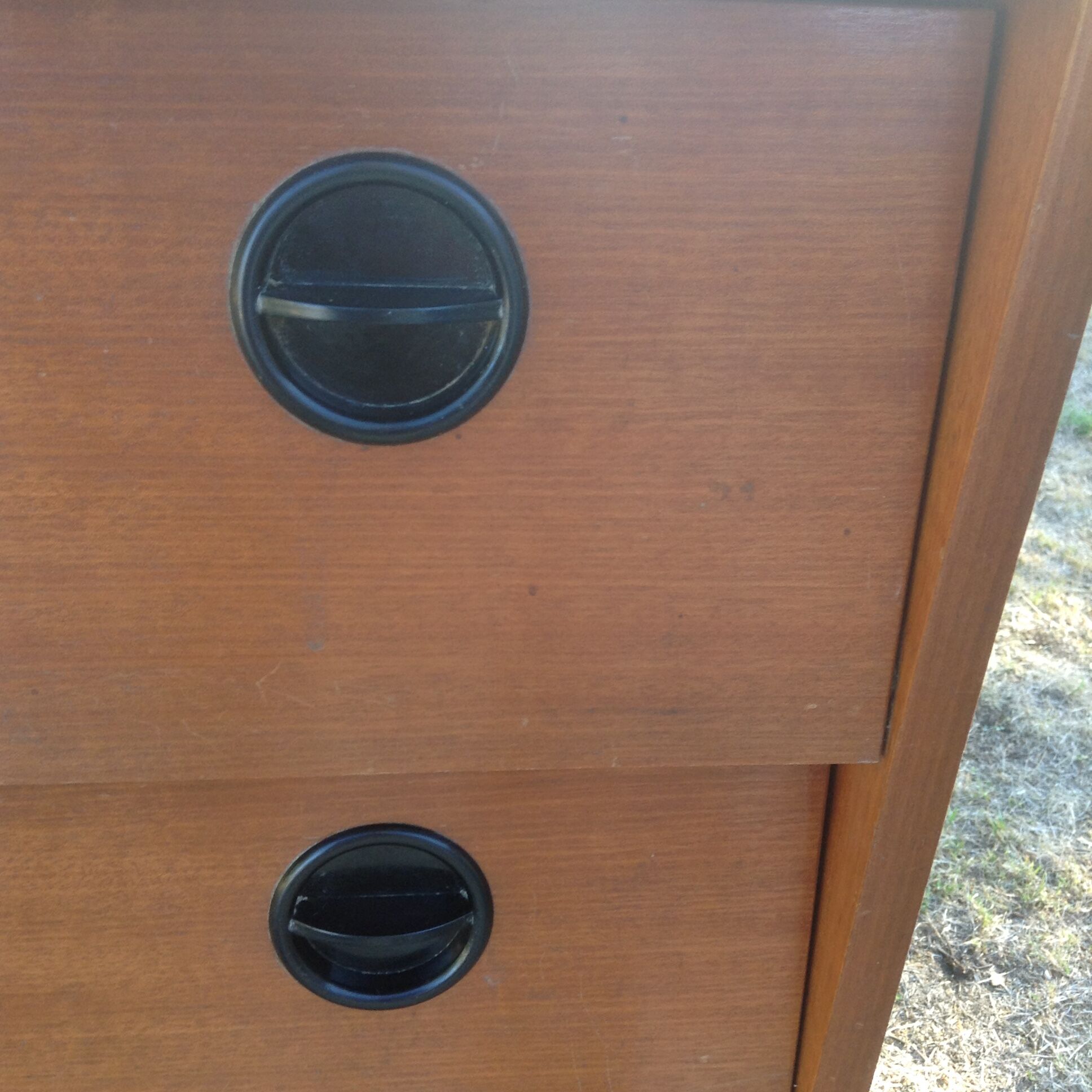 Vintage chiffonier