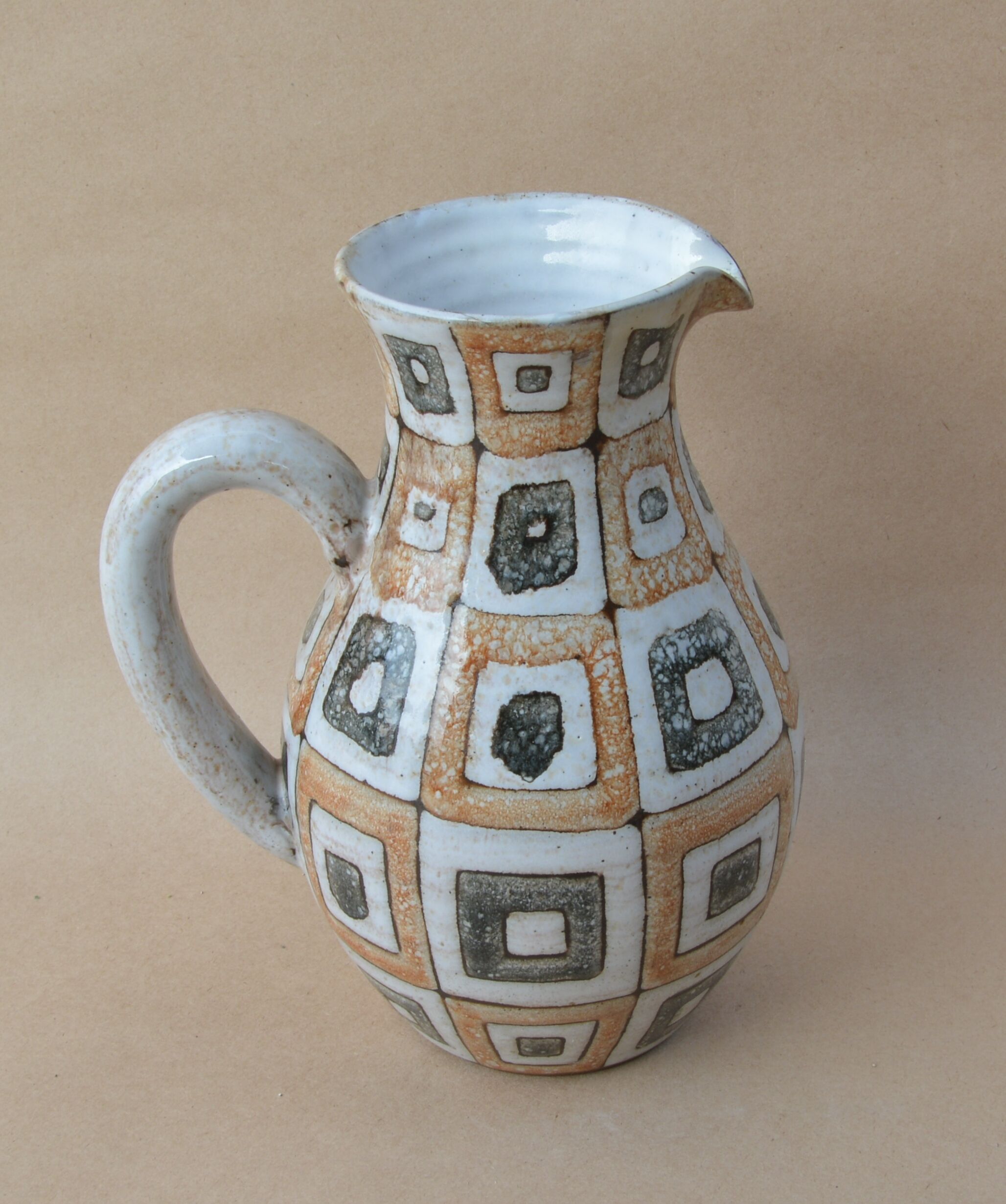 Pitcher with geometric decoration of Jean-Claude Malarmey