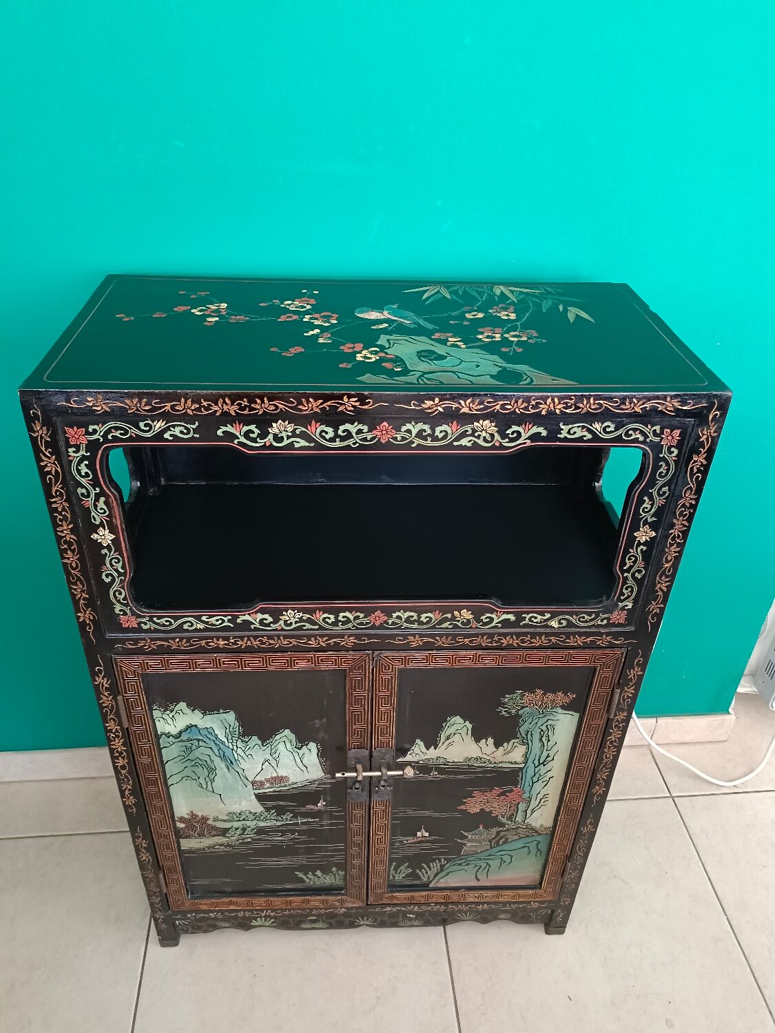 Black lacquered Chinese sideboard