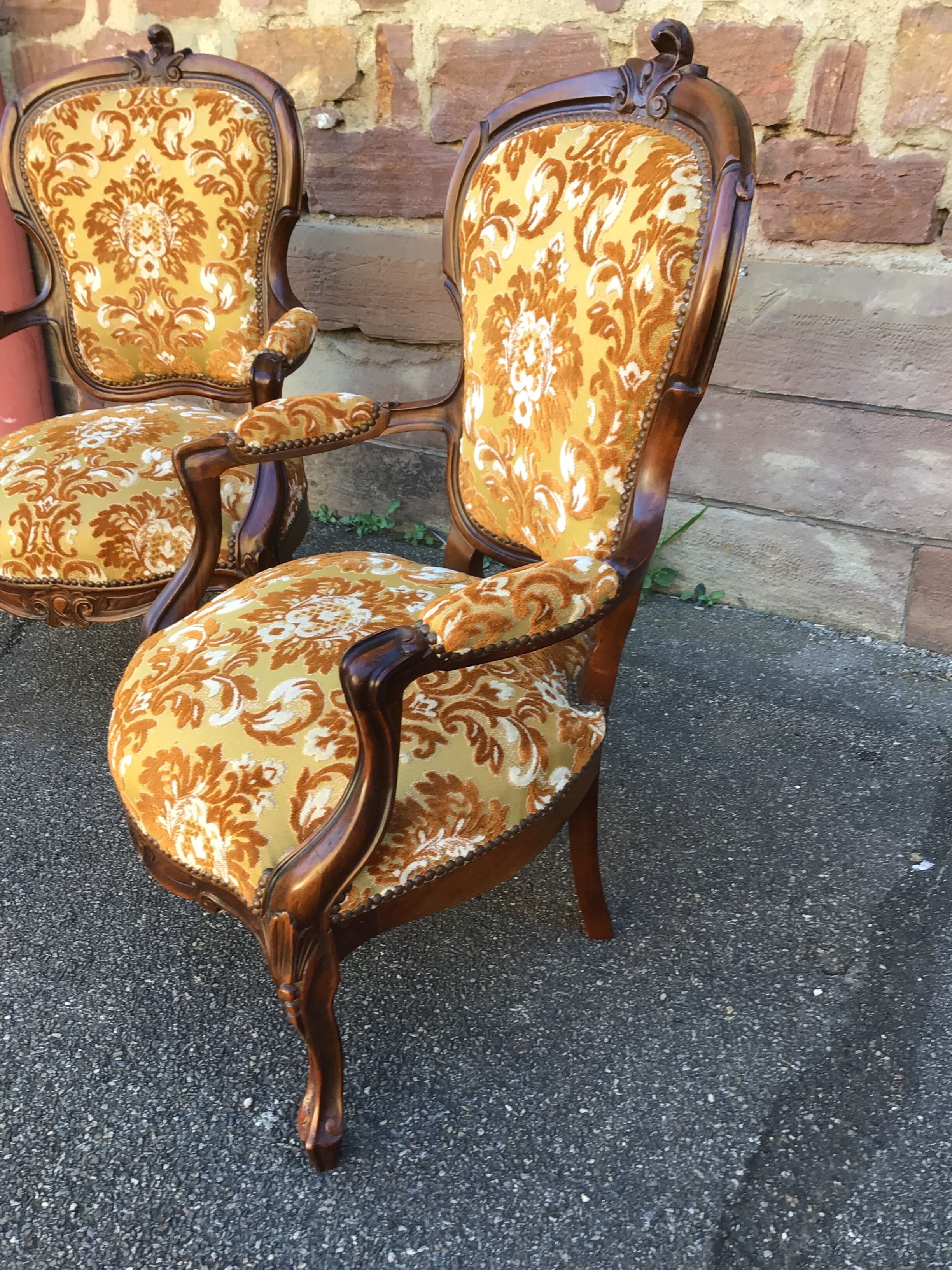 Pair of nineteenth style Louis Philippe mahogany heaters