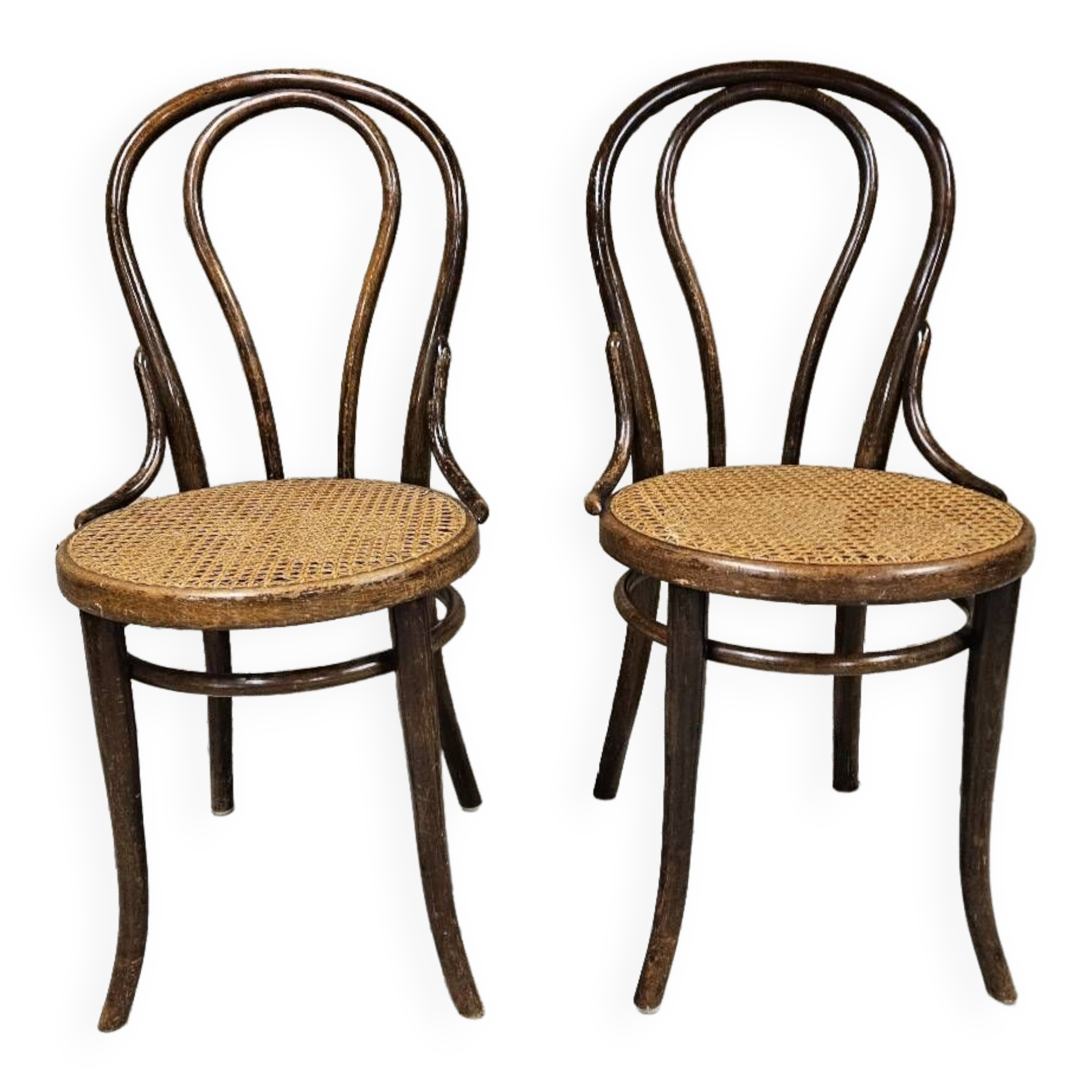Pair of Thonet austria Nr 18 curved wood bistro chairs