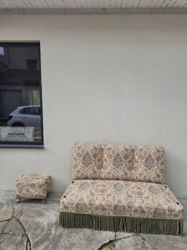 Canapé banquette aux décors florales style Louis Philippe d'époque nap