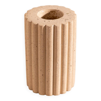 Gabriel vase in beige concrete