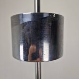Lampe italienne chromée à trois globes en verre opalin – années 1970
