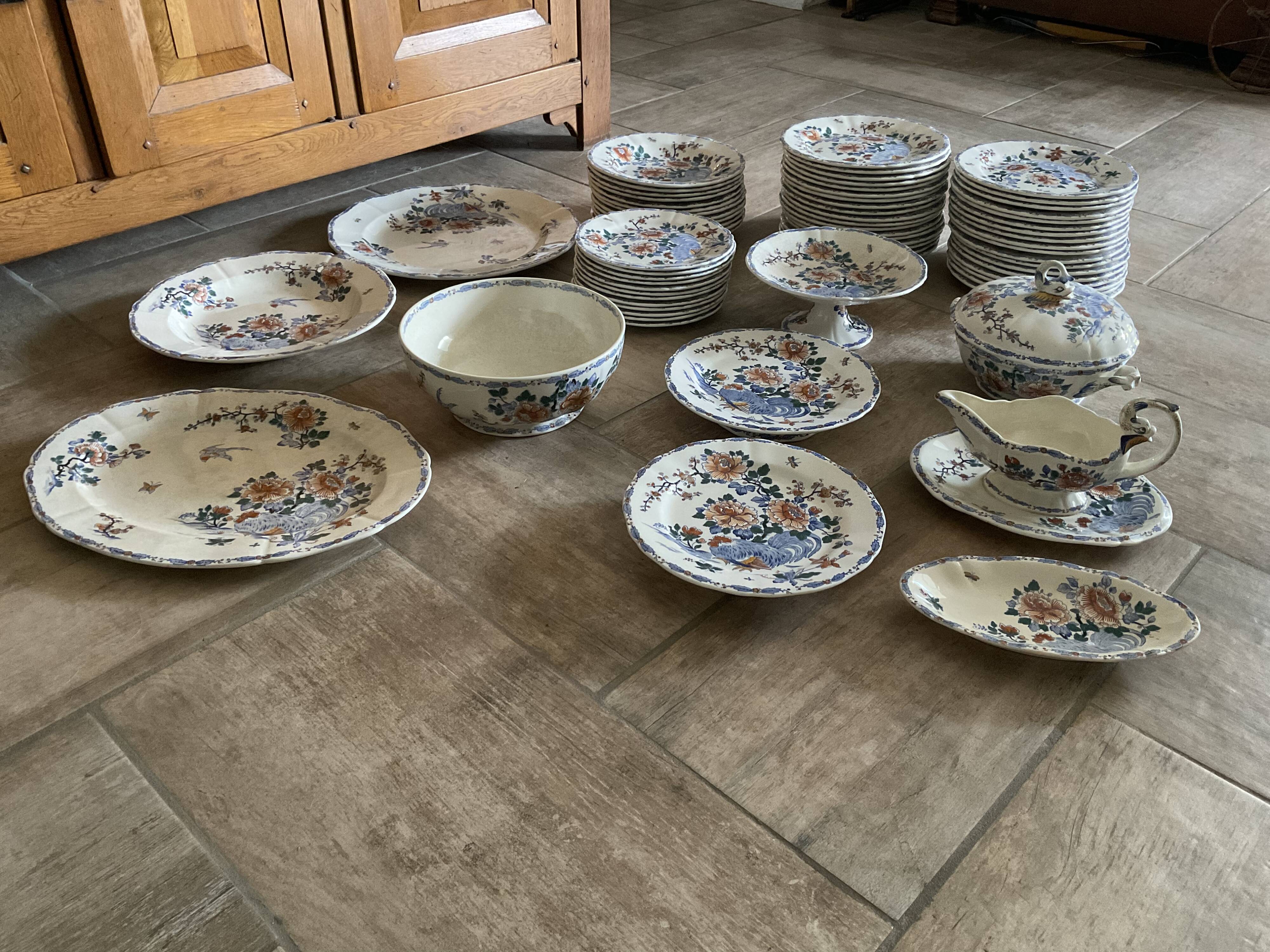 Table service gien au coq, 68 pieces