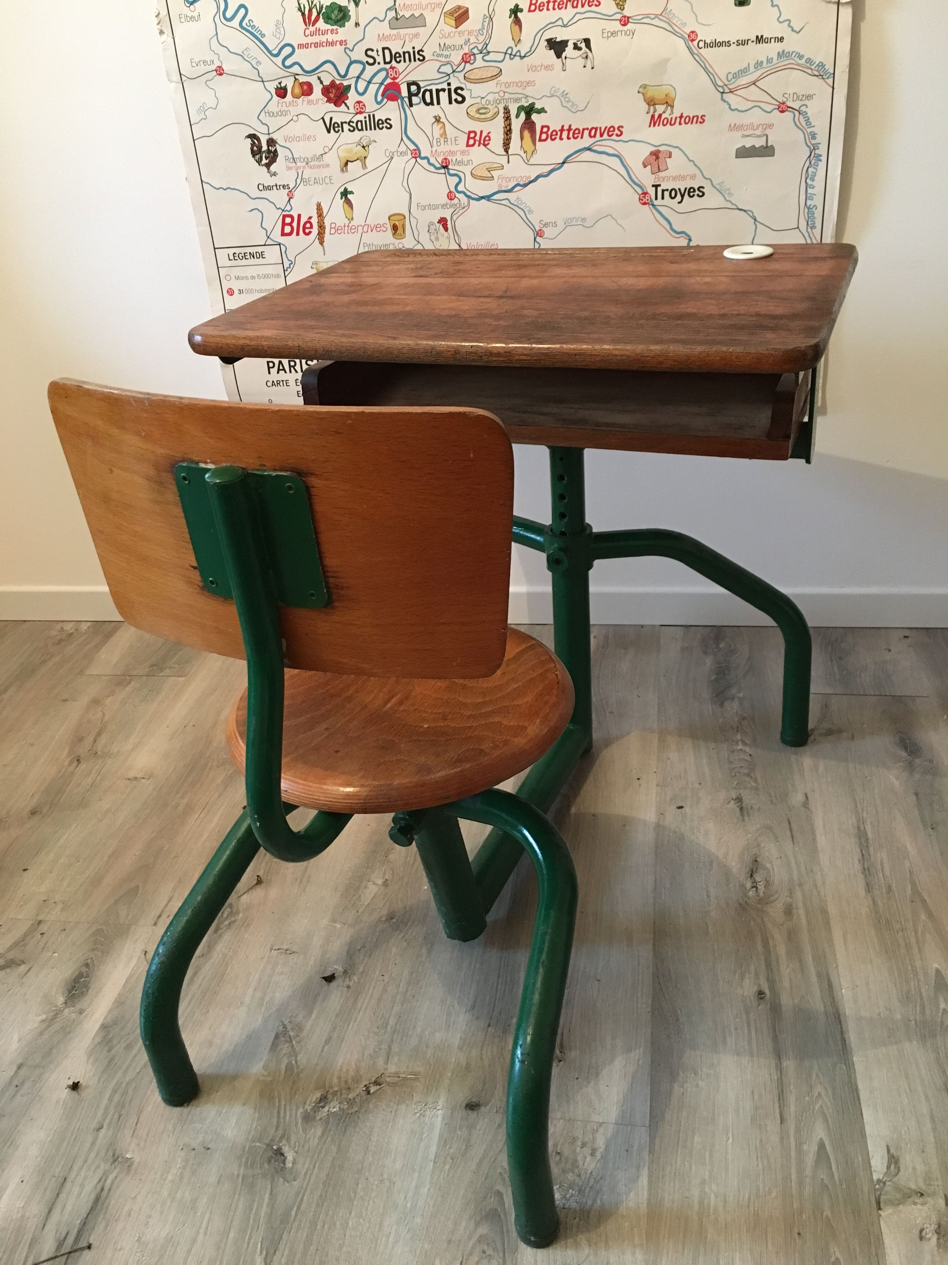 Old school desk desk