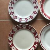 4 different plate plates on earthenware