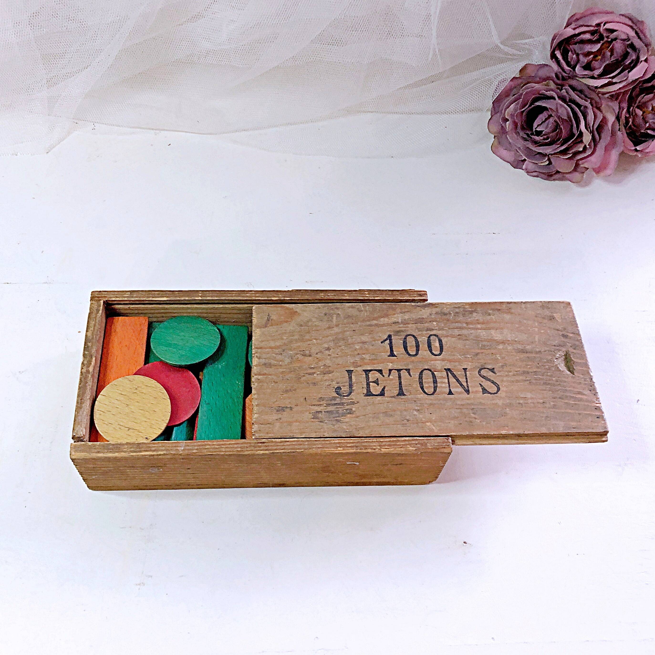 Boîte de 100 jetons en bois complète vintage France
