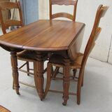 Table 6 feet with flap, opening on 2 extensions, Walnut