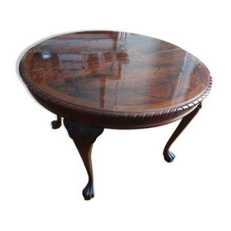 Beautiful extendable mahogany table 2 extensions