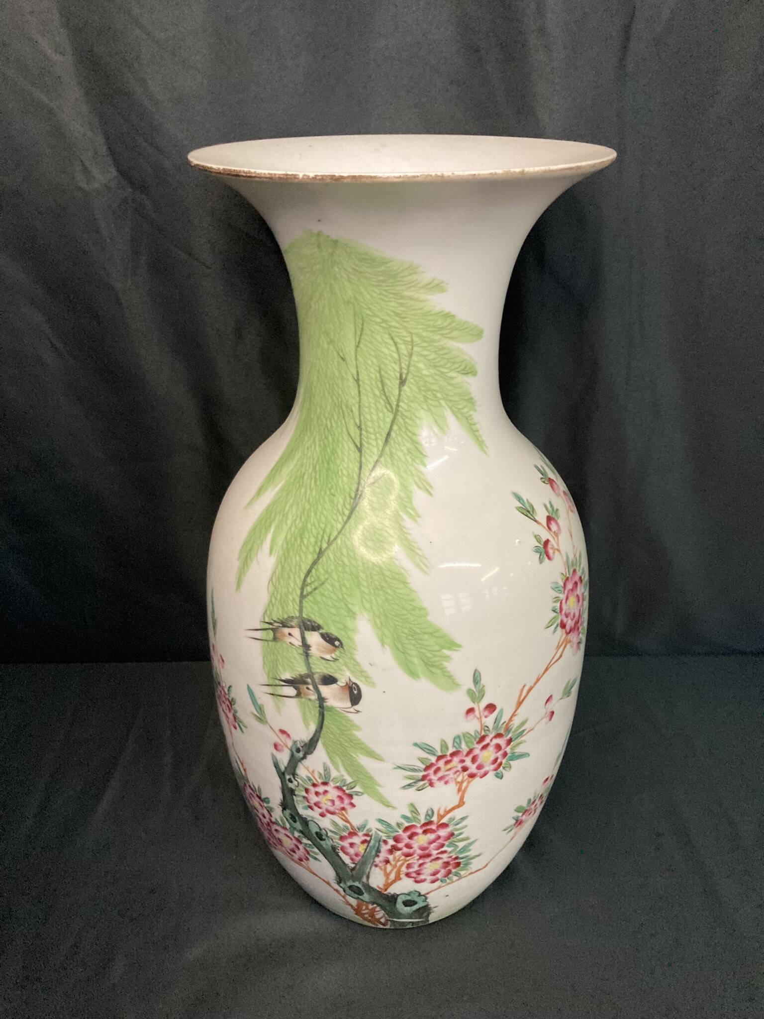 China, large old polychrome porcelain vase, late 19th century