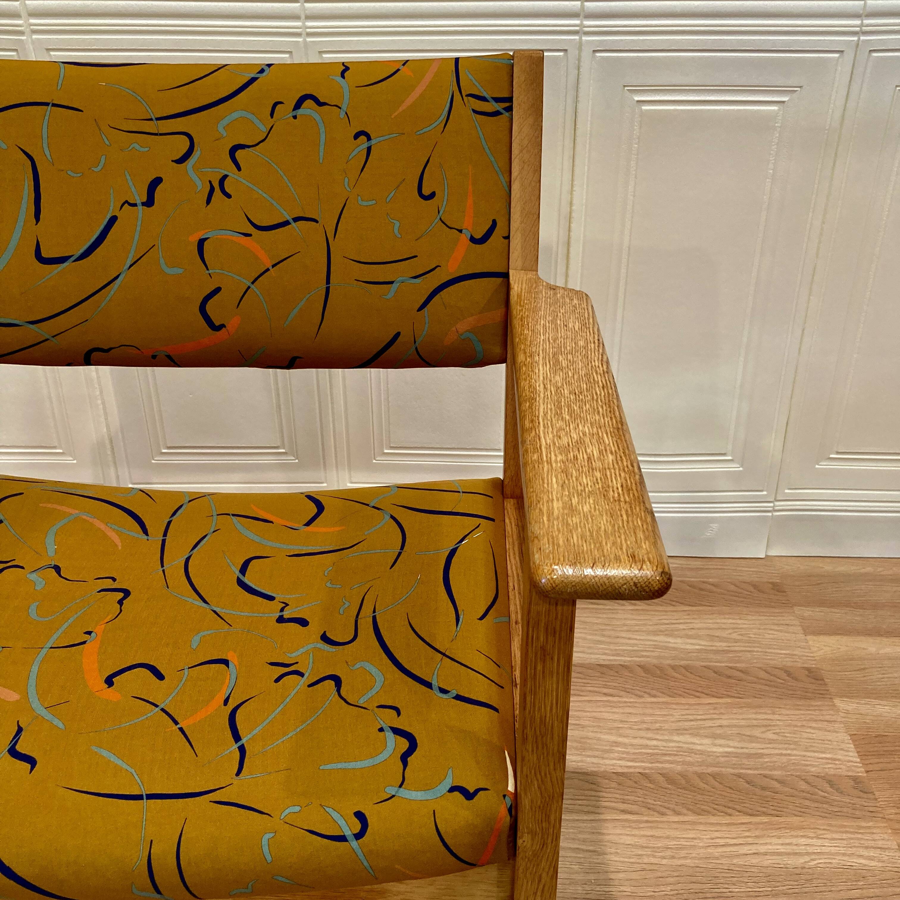 6 chairs stamped Hans Wegner "Scandinavian design" 1960.