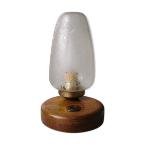 lampe de table en bois