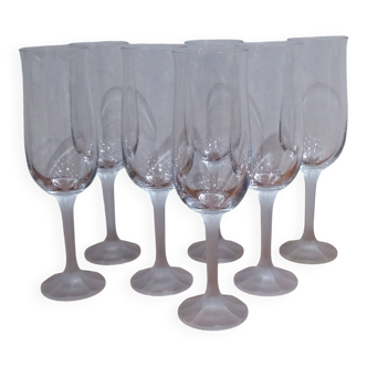 Very Beautiful Set of 7 Crystal Flutes