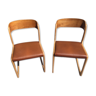 Pairs of vintage train-type chairs made by Baumann