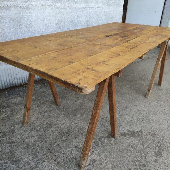 Table de marché, plateau et tréteaux