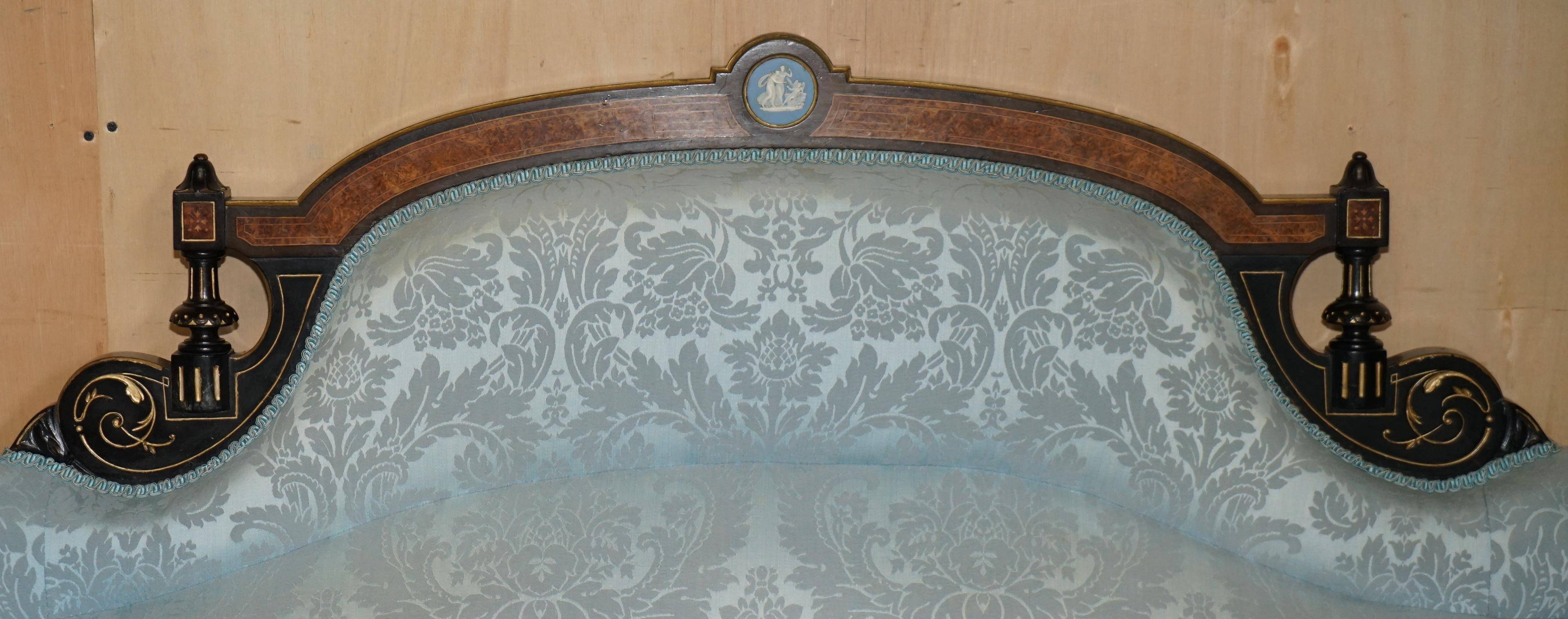 Sofa en noyer marin et ébène avec plaque Grand Tour