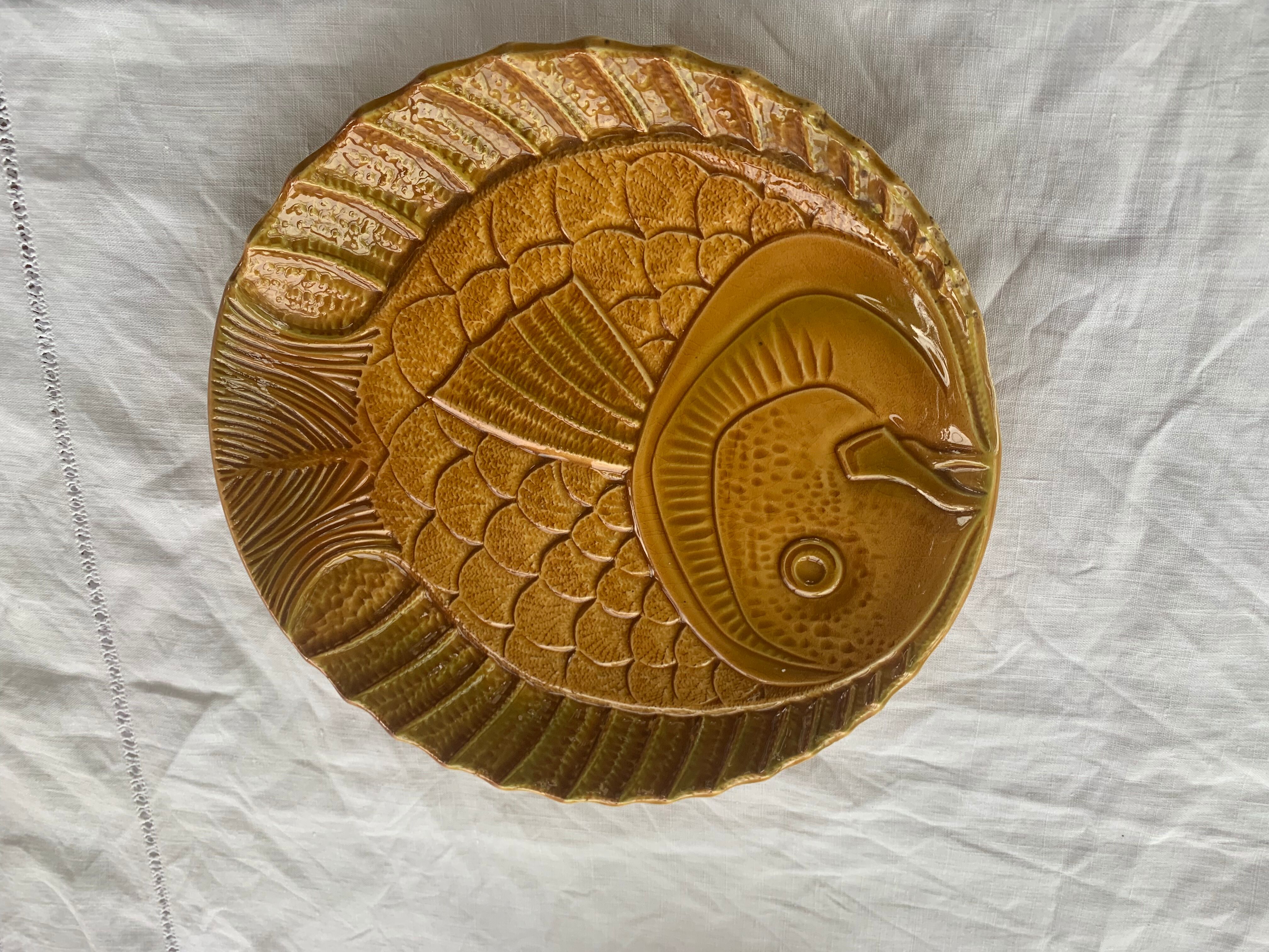 Set of 6 fish plates from the vintage revernay workshops