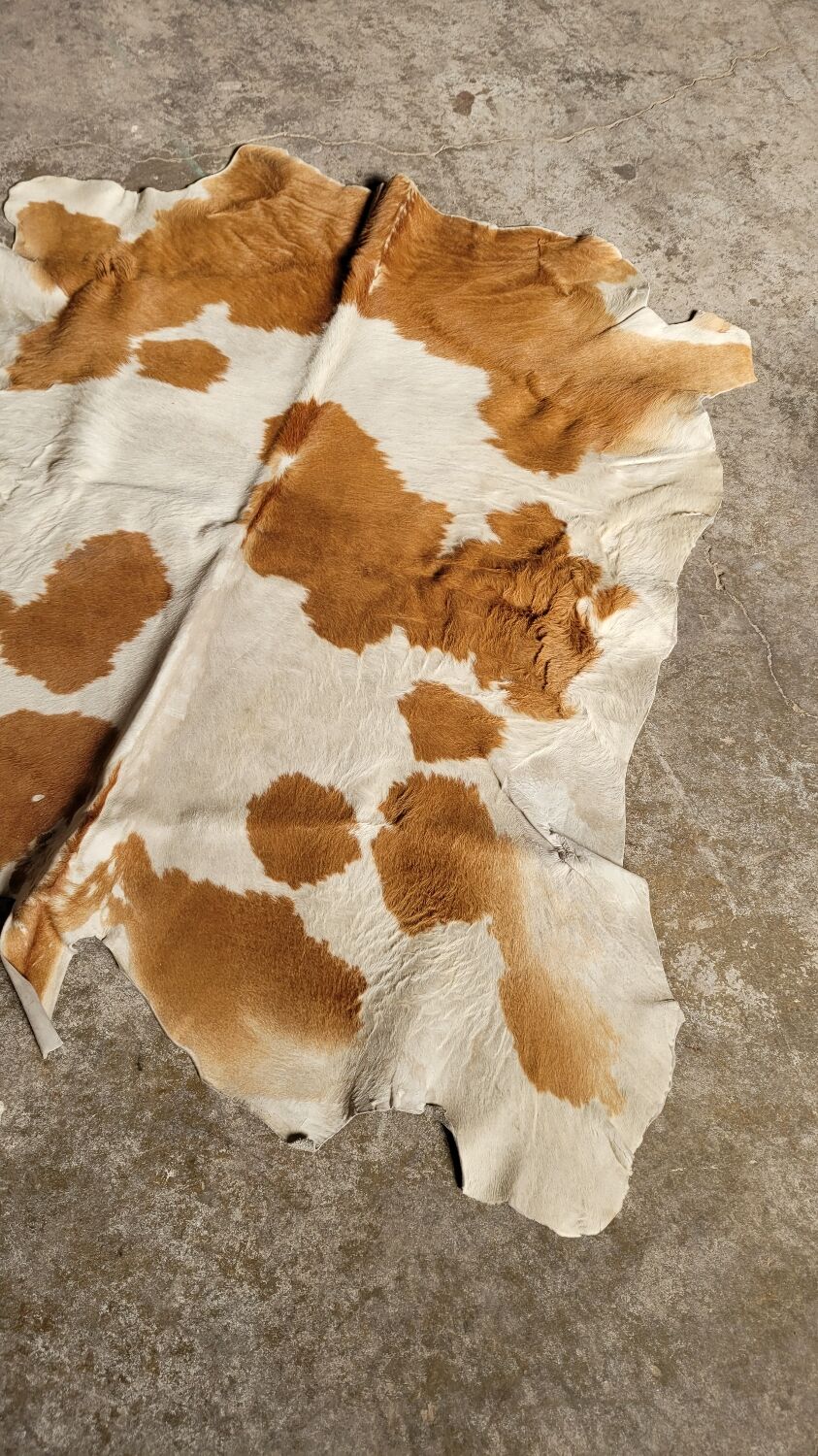 Vintage cowhide rug 1970