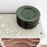 Lot 8 stoneware dessert plates