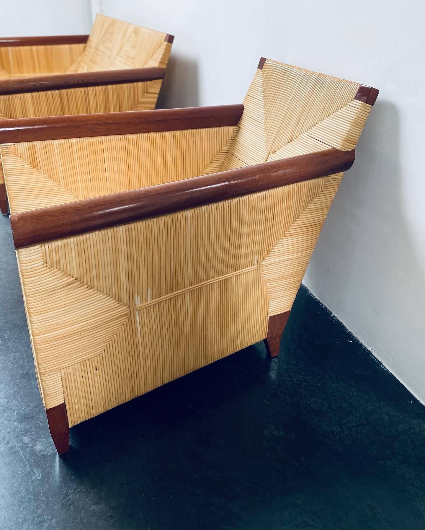 Rare to find! Sofa and armchair collection merbeau limited series by John Hutton for Donghia