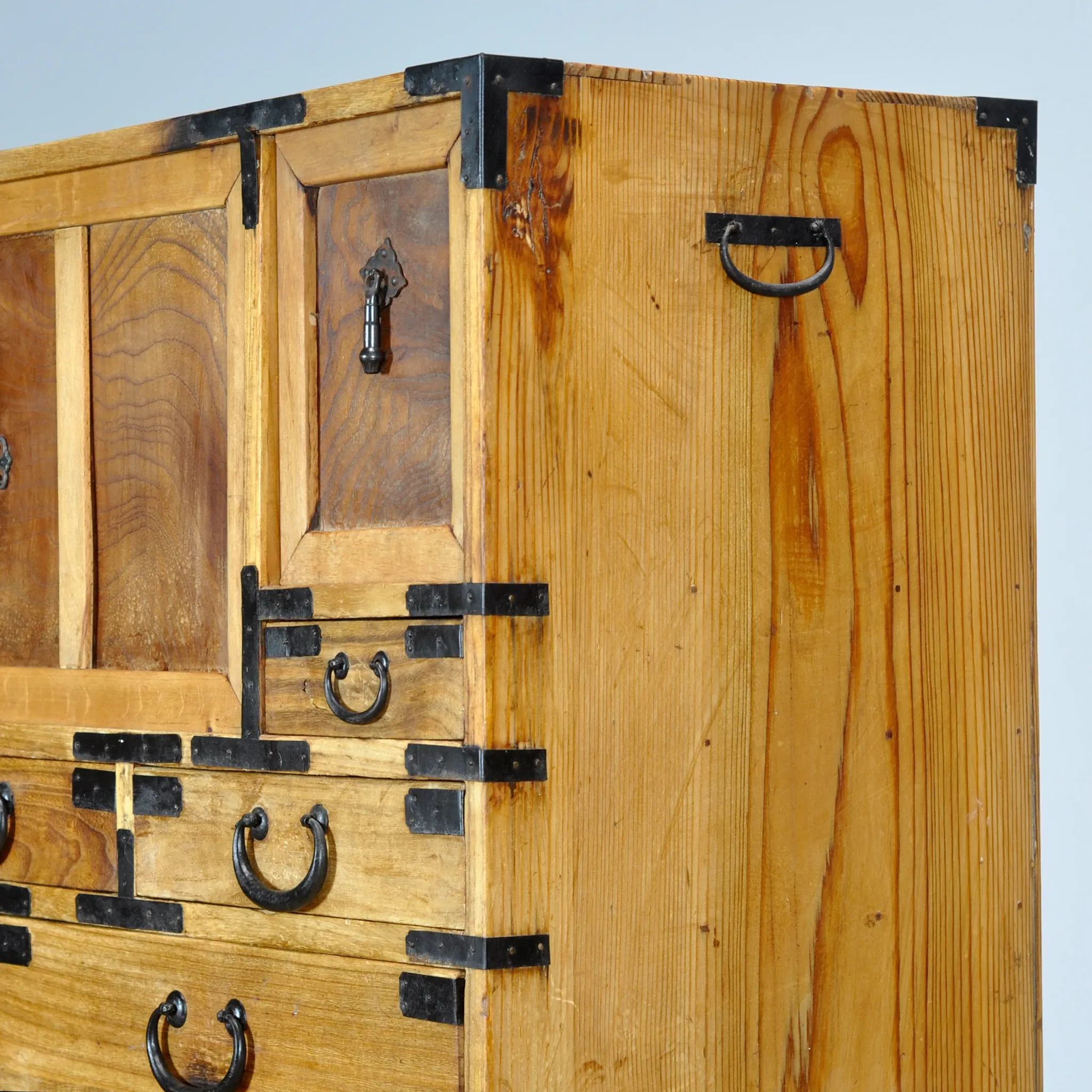 Commode Tansu japonaise, vers 1880