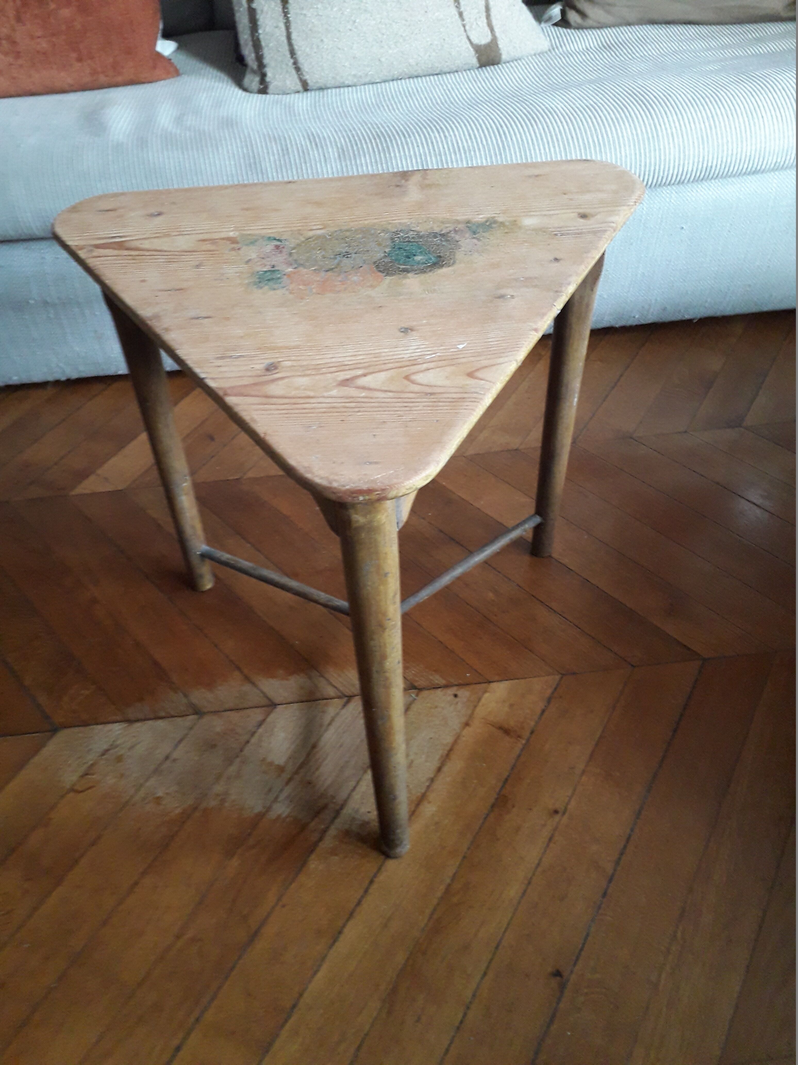 Vintage English side table from the 50s in pine