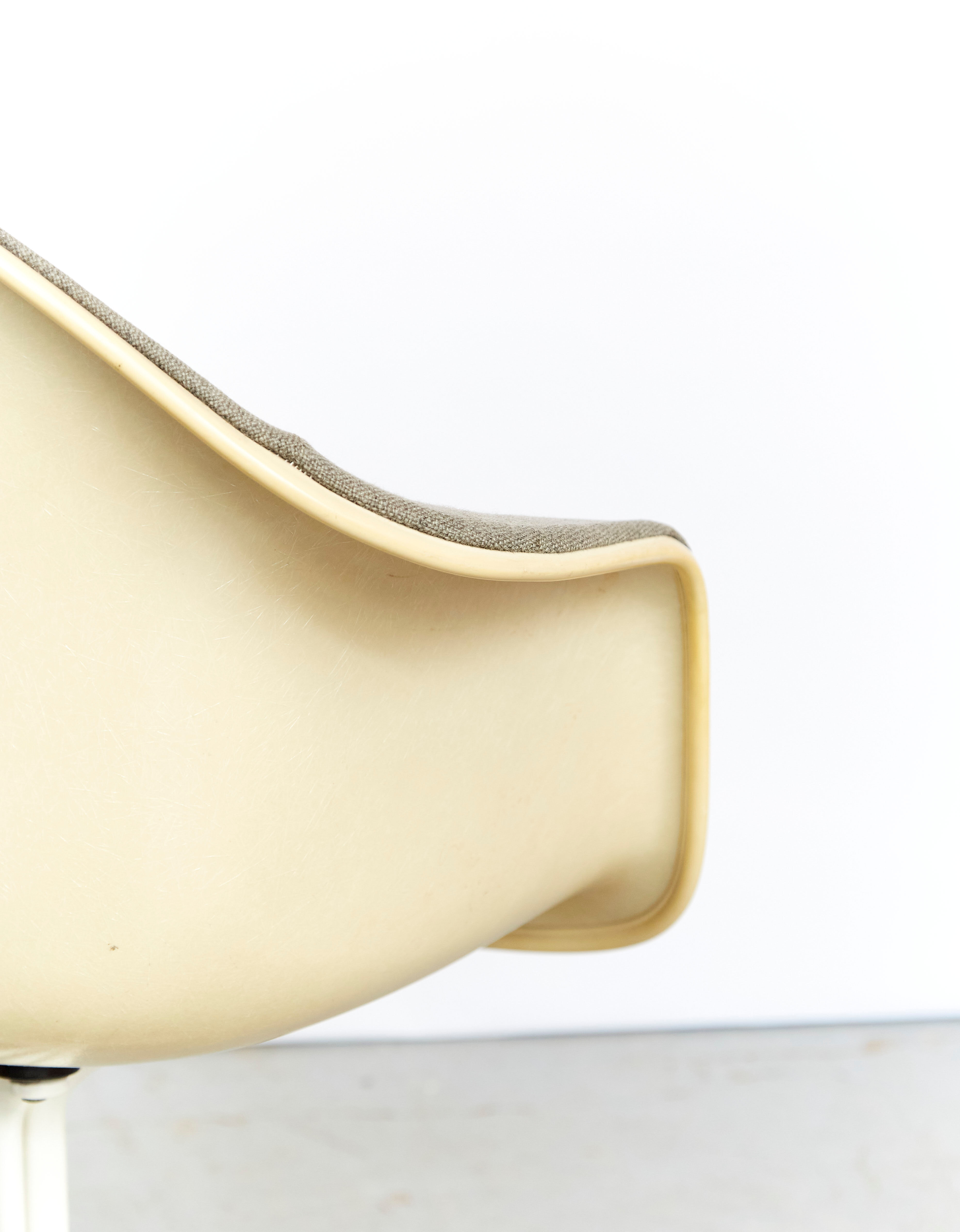 Fauteuil DAL La Fonda de Charles & Ray Eames pour Herman Miller