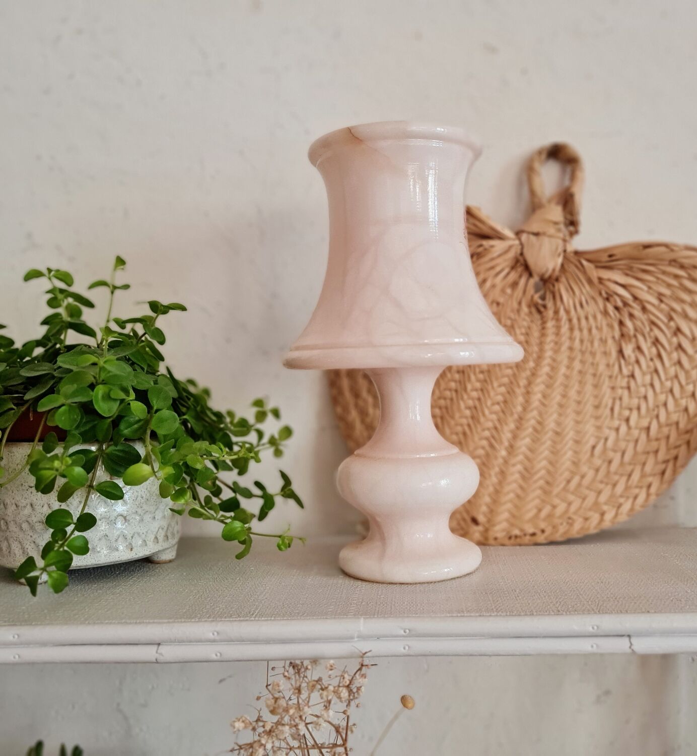 Powder pink alabaster lamp