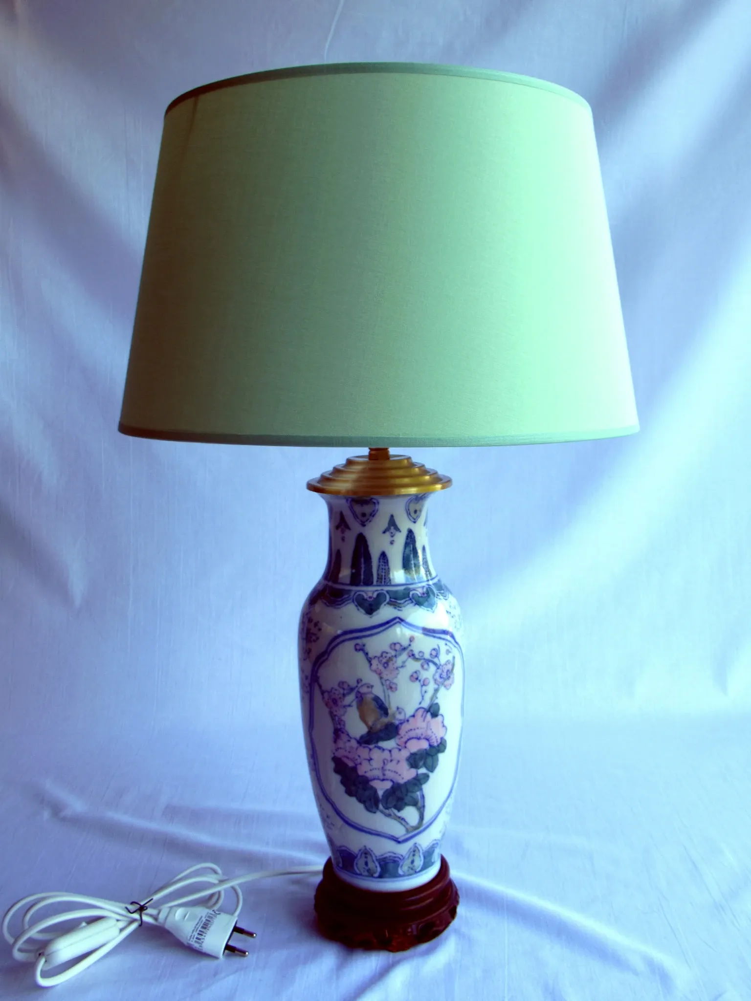 LIVING ROOM LAMP